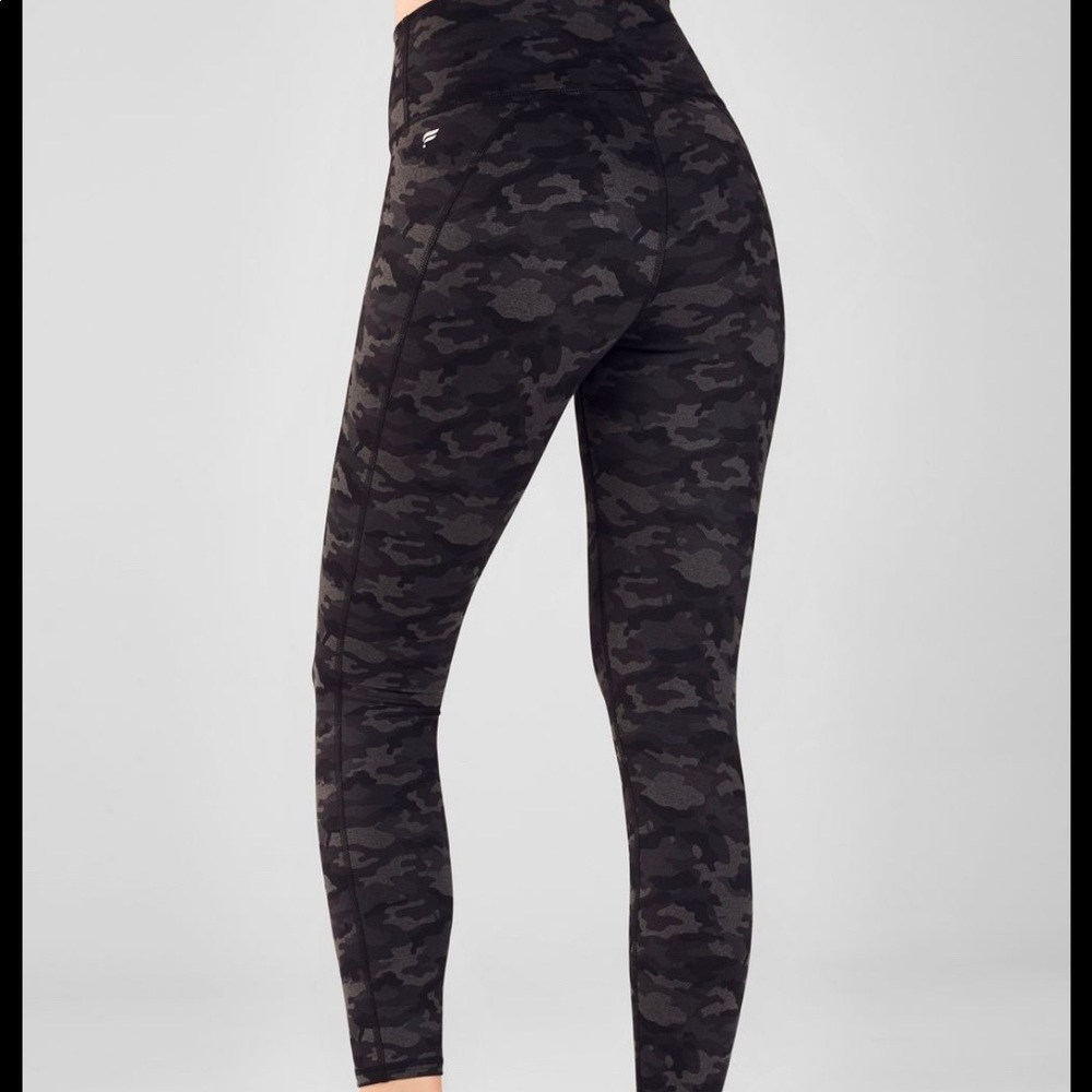 RARE high waisted camo powerhold leggings